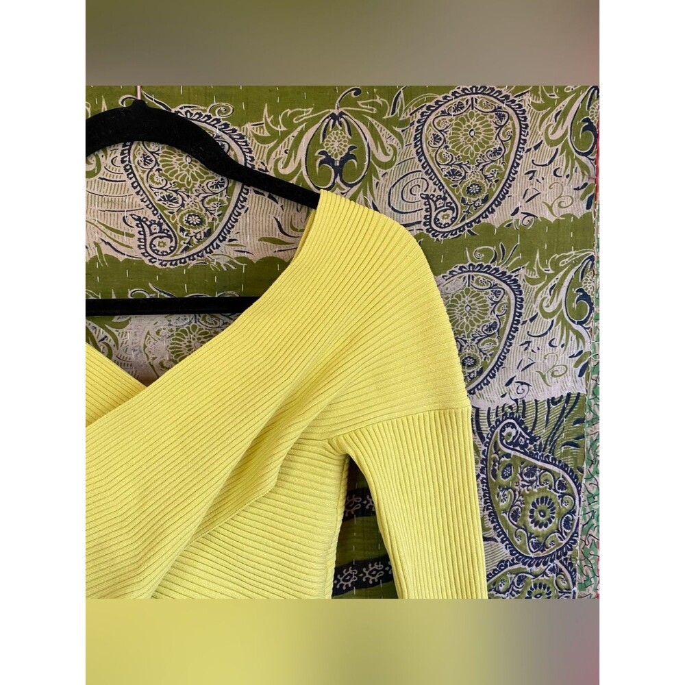 The Fold Lemon Yellow Criss Cross Ribbed Long Sleeve Top Size Small Loud Luxury - Picture 4 of 14